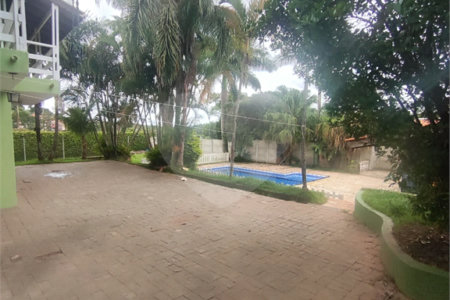 Casa à venda com 4 quartos, sendo 1 suíte, em Ivoturucaia, Jundiaí, SP