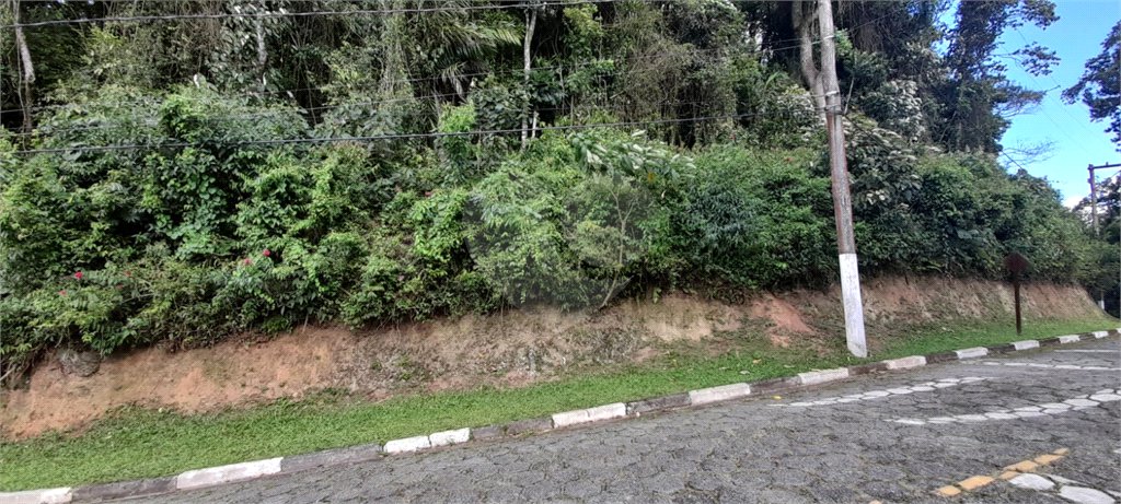 Terreno à venda no condomínio Parque Imperial da Cantareira, Mairiporã - SP