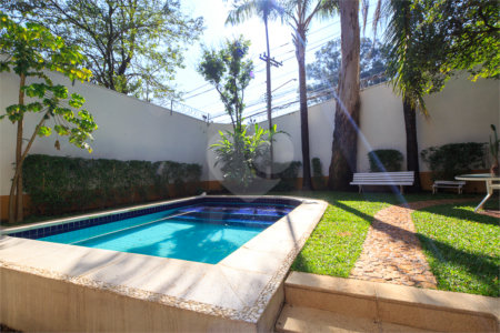 Casa à venda com 4 suítes no condomínio Vila Alba, São Paulo - SP