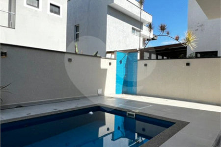 Casa à venda com 4 suítes no condomínio Bella Cittá Villagio I, Mogi das Cruzes - SP