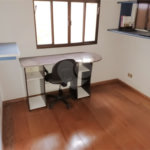 Casa à venda com 4 quartos, sendo 3 suítes, no condomínio Arujá 5, Arujá - SP