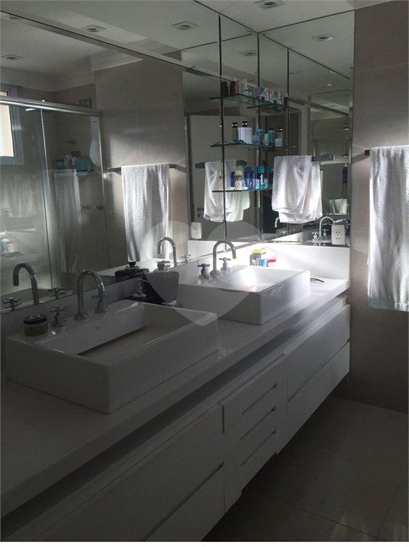 Apartamento à venda com 4 suítes em Vila Gertrudes, São Paulo, SP