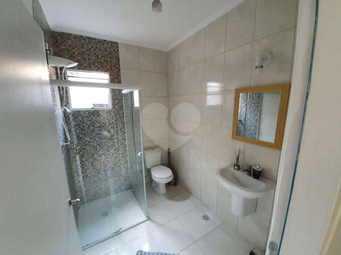 Casa à venda com 2 quartos, sendo 1 suíte,  em Vila Moreira, São Paulo, SP