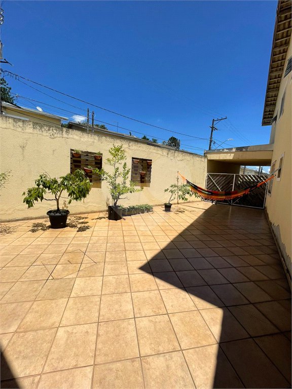 Casa à venda com 3 quartos, sendo 1 suíte, no condomínio Jardim Europa, Mogi das Cruzes - SP