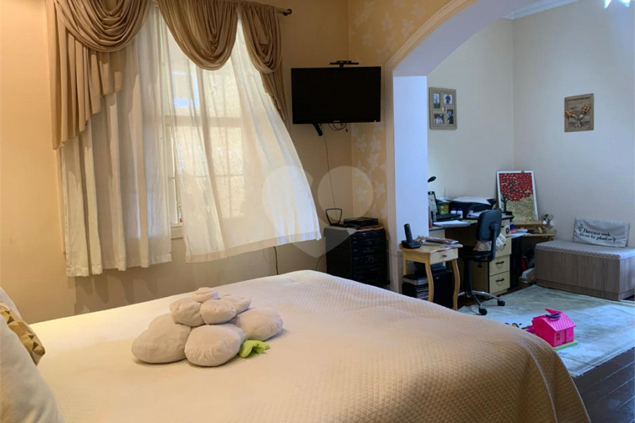 Casa à venda com 5 quartos, sendo 3 suítes, em Jabaquara, São Paulo, SP