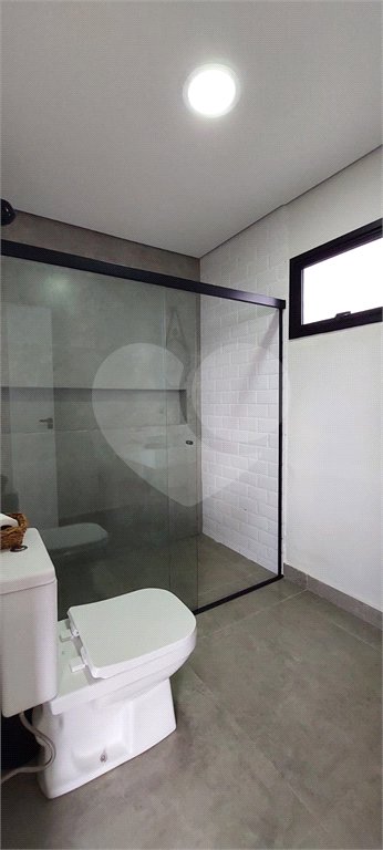Casa à venda ou para alugar com 4 suítes no condomínio Figueira Garden, Atibaia - SP