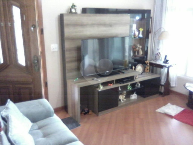 Sobrado à venda com 2 quartos em Horto, São Paulo, SP