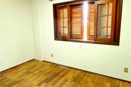 Sobrado à venda com 4 quartos, sendo 2 suítes, em Jardim Primavera, Araraquara, SP