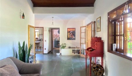 Casa à venda com 3 quartos, sendo 1 suíte, em Pinheirinho, Vinhedo, SP