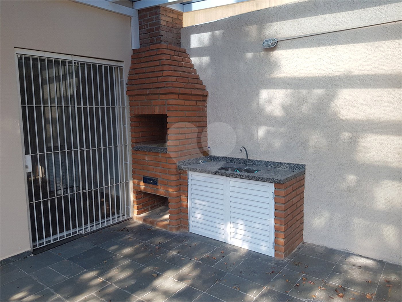 Sobrado à venda com 4 quartos, sendo 1 suíte, em Chácara Monte Alegre, São Paulo, SP