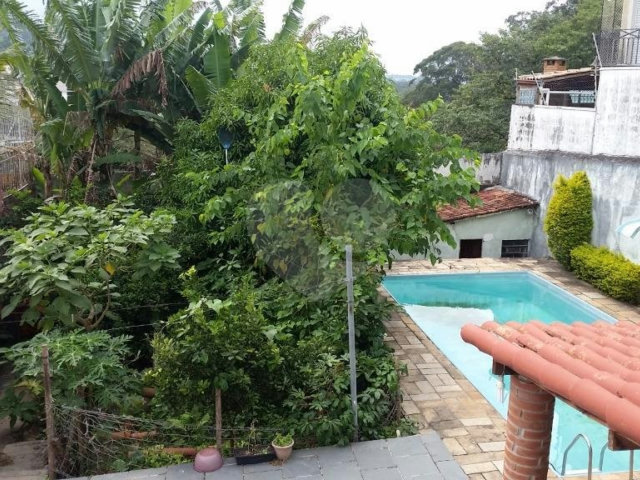 Casa à venda com 3 quartos em Horto, São Paulo, SP