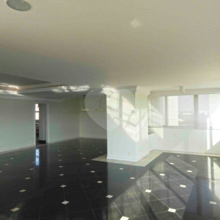 Apartamento à venda com 4 suítes em Jardim Marajoara, São Paulo, SP