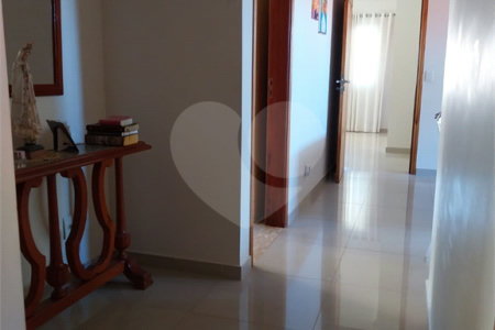 Casa à venda com 3 quartos, sendo 2 suítes, no condomínio Acmti - Colinas do Mosteiro, Terras de Itaici e Recanto dos Pássaros, Indaiatuba - SP