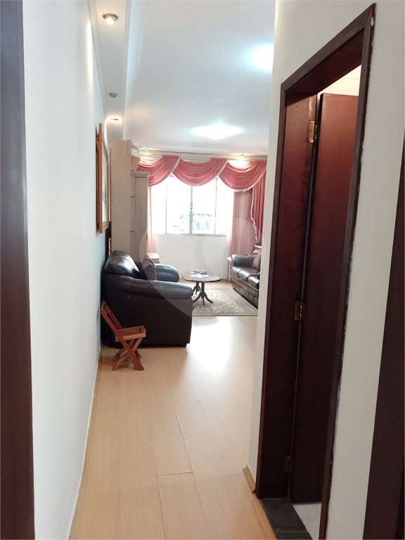 Sobrado à venda com 3 quartos, sendo 1 suíte,  em Vila Santo Estéfano, São Paulo, SP