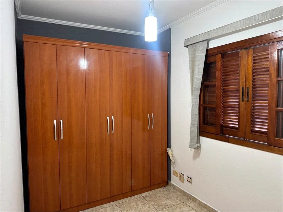Sobrado à venda ou para alugar com 3 suítes em Vila Sônia, São Paulo, SP