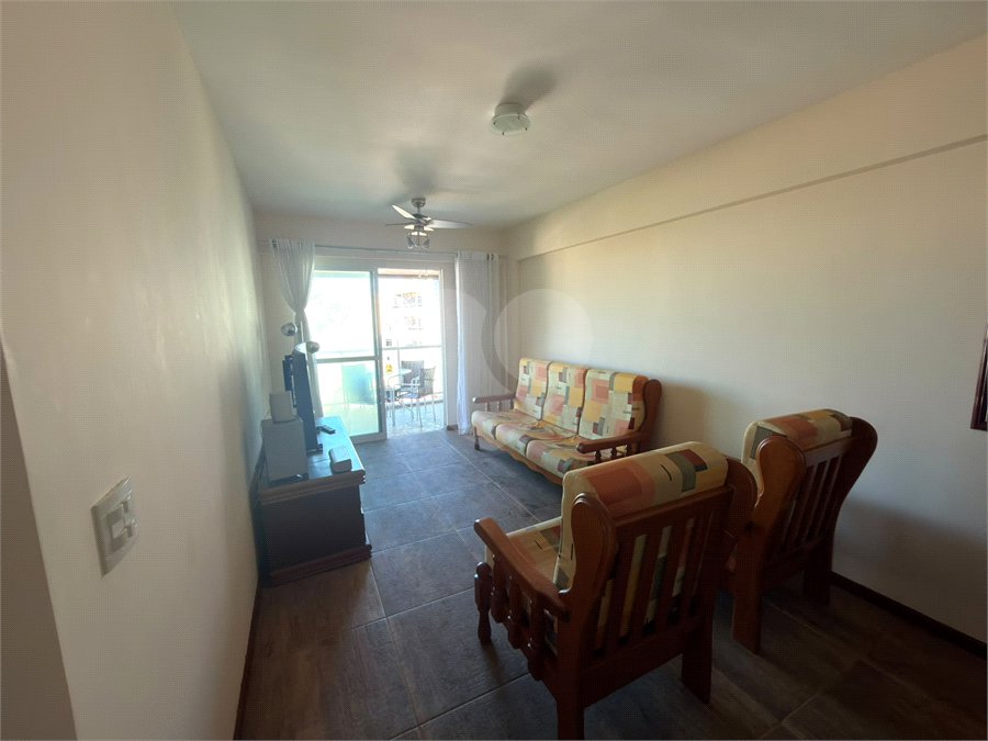 Apartamento à venda com 2 quartos, sendo 1 suíte,  em Vila Nova, Cabo Frio, RJ
