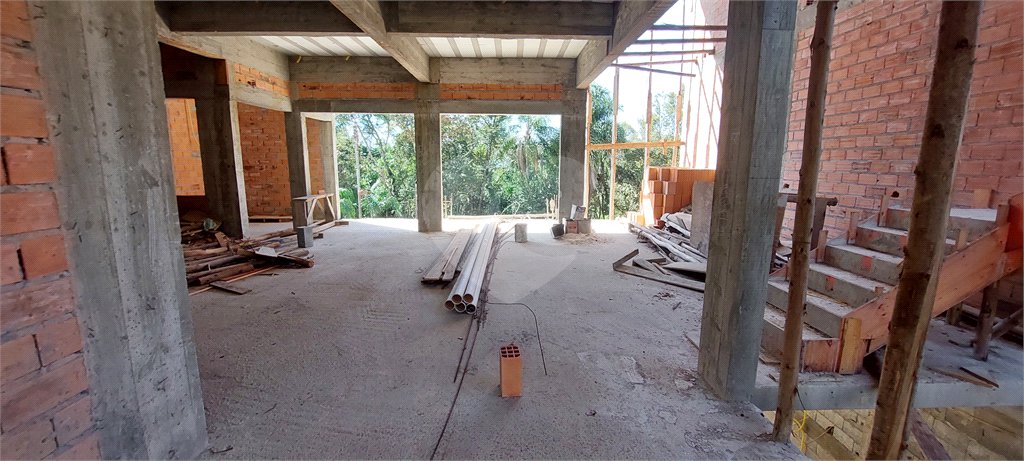 Casa à venda com 4 suítes no condomínio Sausalito, Mairiporã - SP
