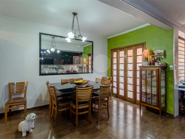 Casa de Vila à venda com 4 quartos, sendo 2 suítes,  em Chácara Santo Antônio (zona Sul), São Paulo, SP