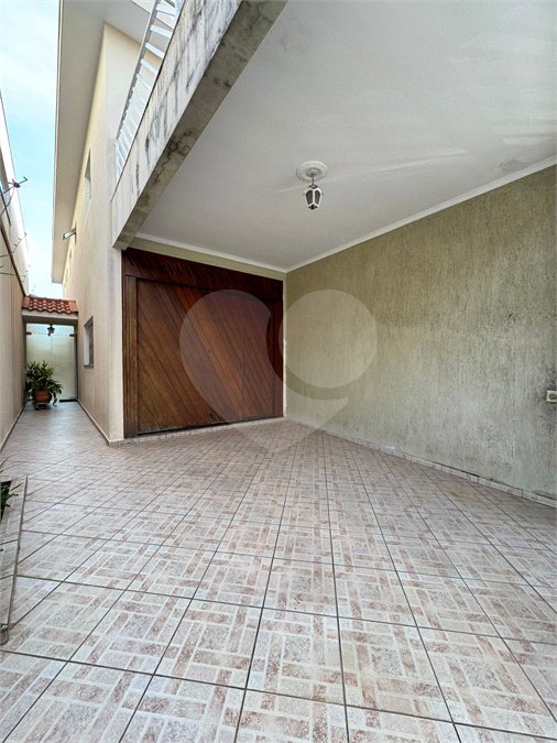 Casa à venda com 3 quartos, sendo 1 suíte, em Vila Constança, São Paulo, SP
