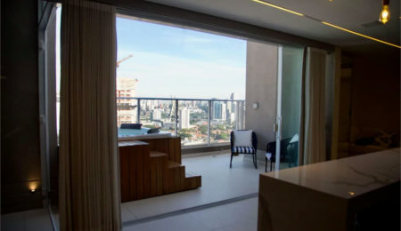 Cobertura à venda com 2 quartos, sendo 1 suíte,  em Jardim das Acácias, São Paulo, SP