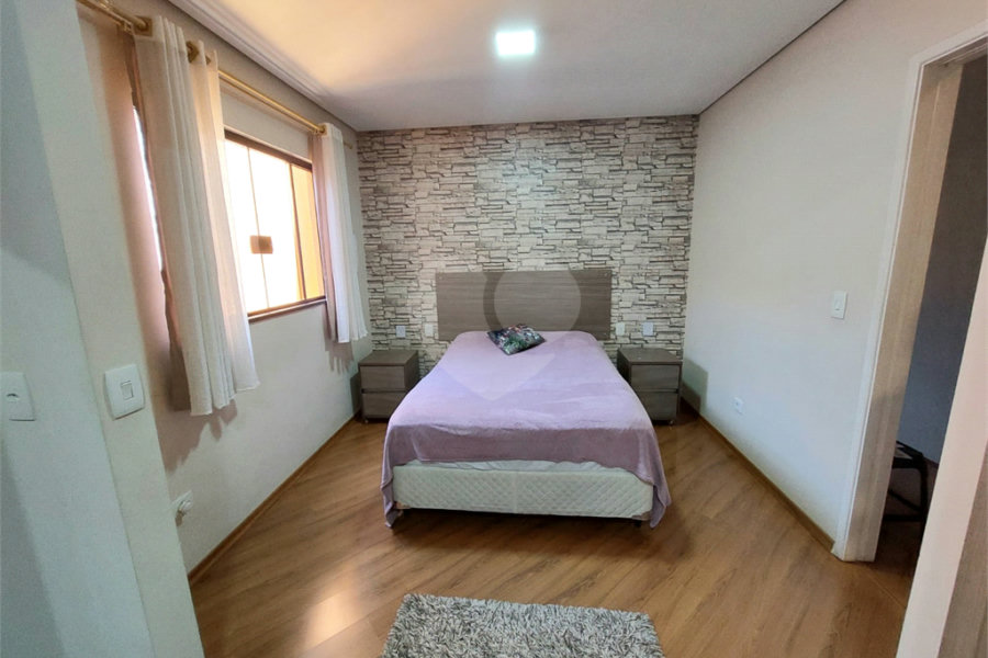 Sobrado à venda com 3 quartos, sendo 1 suíte, em Jaraguá, São Paulo, SP