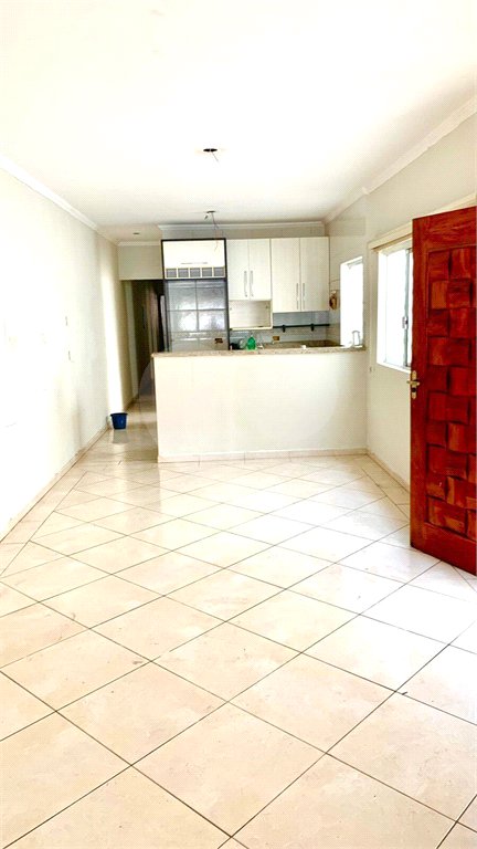 Casa à venda com 3 quartos, sendo 1 suíte, em Vila Figueira, Suzano, SP