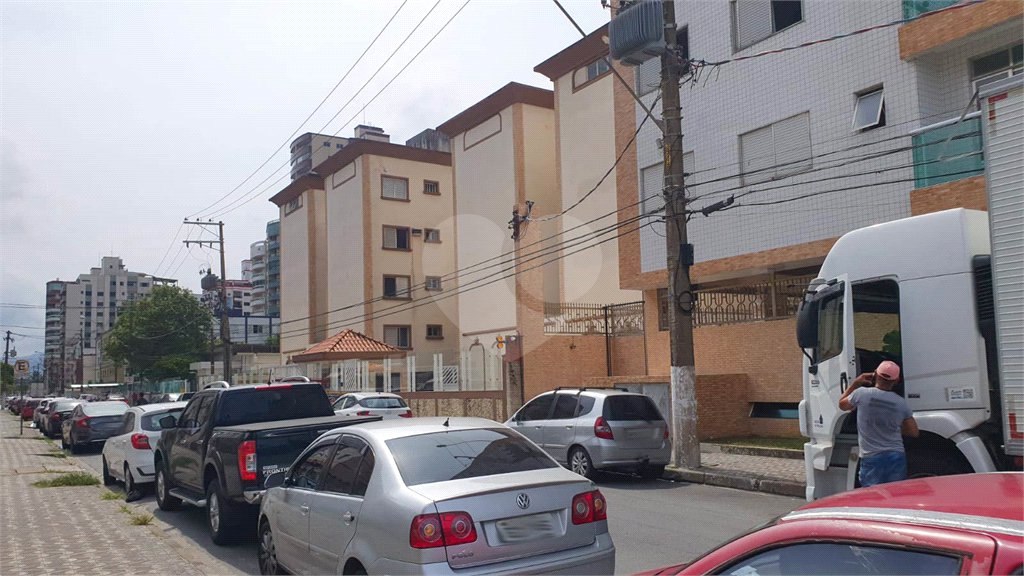 Apartamento à venda com 2 quartos em Guilhermina, Praia Grande, SP