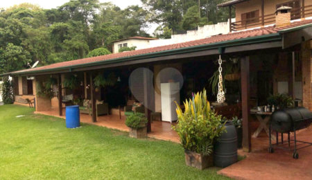Casa Térrea à venda com 4 quartos, sendo 2 suítes,  em Roseira, Mairiporã, SP