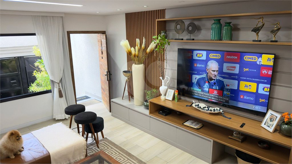 Sobrado à venda com 3 quartos, sendo 1 suíte, em Vila Paulicéia, São Paulo, SP