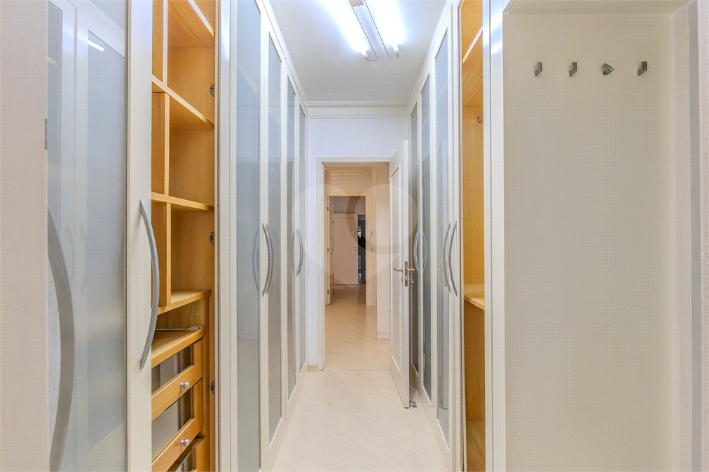 Apartamento à venda com 4 suítes em Moema, São Paulo, SP