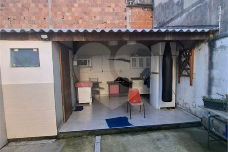 Casa à venda com 3 quartos, sendo 1 suíte, em Campo Grande, Rio de Janeiro, RJ