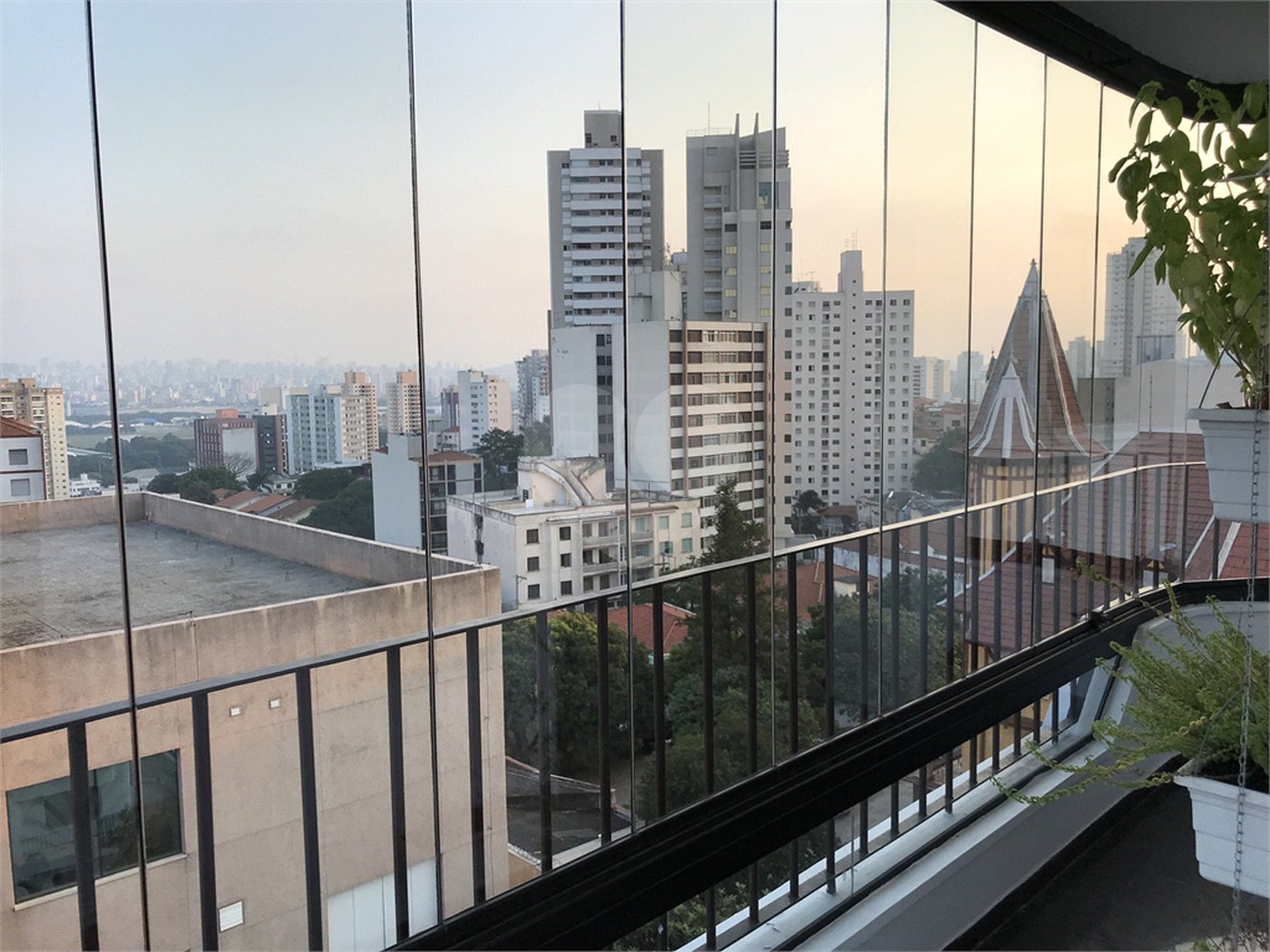 Apartamento à venda com 4 quartos, sendo 3 suítes, em Santana, São Paulo, SP