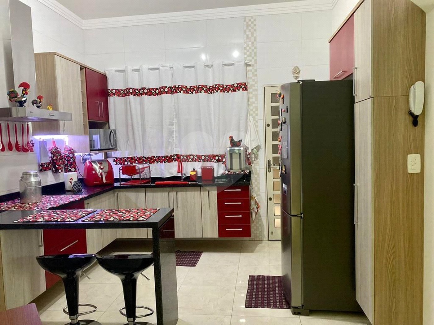 Casa à venda com 3 quartos, sendo 1 suíte, em Vila Miranda, Sumaré, SP