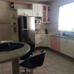 Sobrado à venda com 3 quartos, sendo 1 suíte, em Jardim São Guilherme, Sorocaba, SP