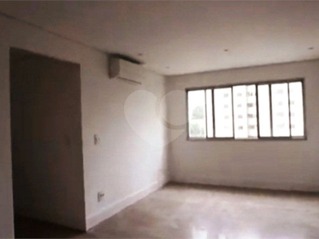 Apartamento à venda com 3 quartos, sendo 1 suíte,  em Santana, São Paulo, SP