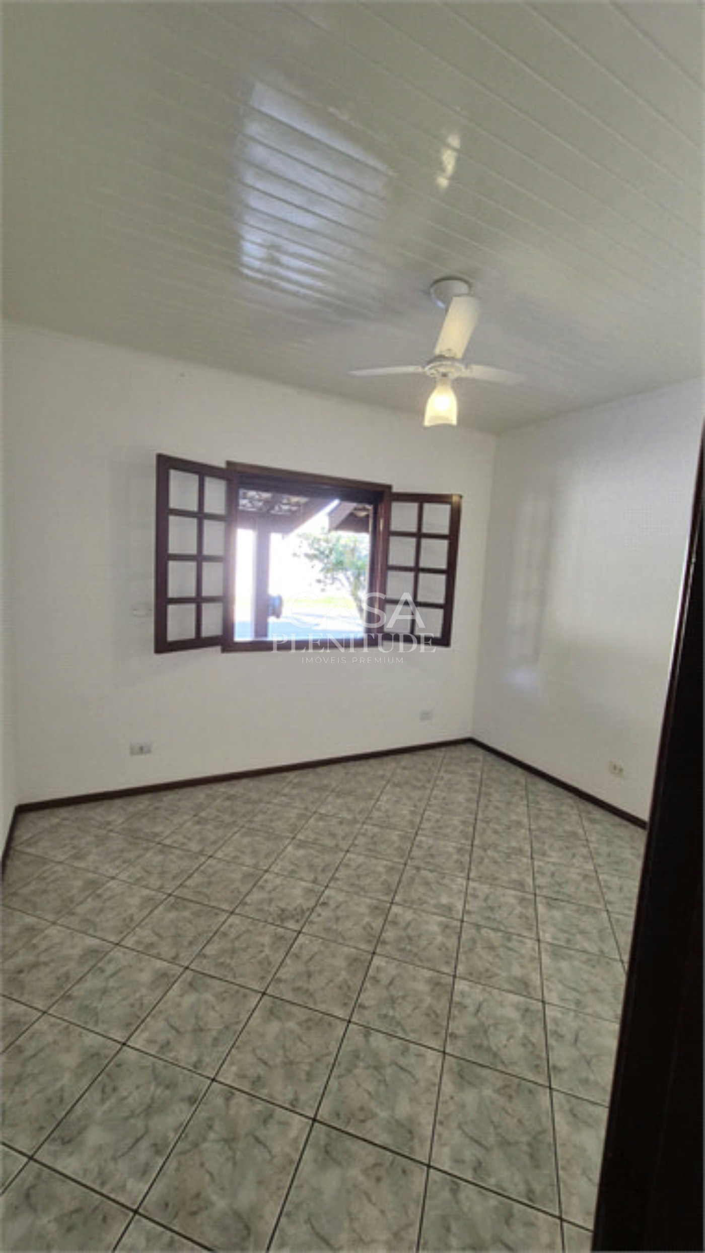 Casa em condomínio à venda ou para alugar com 3 quartos, sendo 1 suíte, em Jardim Ibiti do Paço, Sorocaba, SP