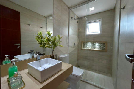 Casa à venda com 5 quartos, sendo 1 suíte, em Orla Norte, Porto Seguro, BA