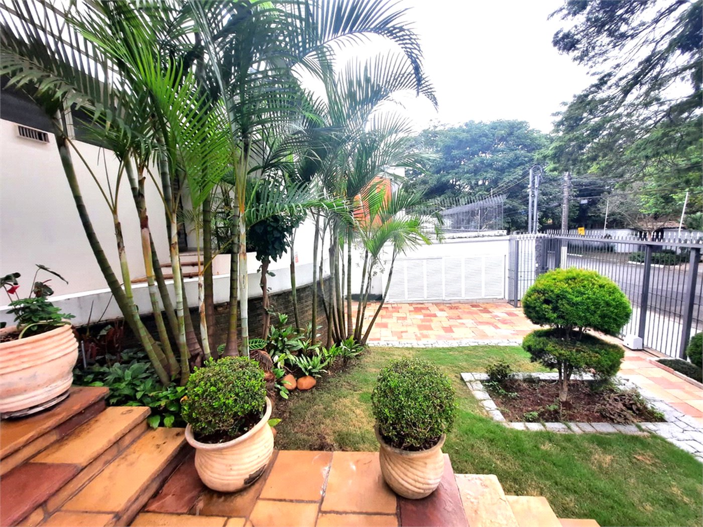 Casa para alugar com 4 quartos, sendo 2 suítes,  em Alto da Boa Vista, São Paulo, SP