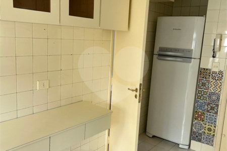 locação dois dormitorios Moema Pássaros