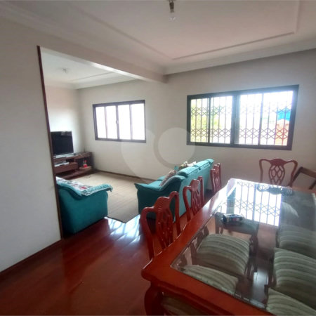 Sobrado à venda com 4 quartos, sendo 1 suíte, em Vila Macedópolis, São Paulo, SP