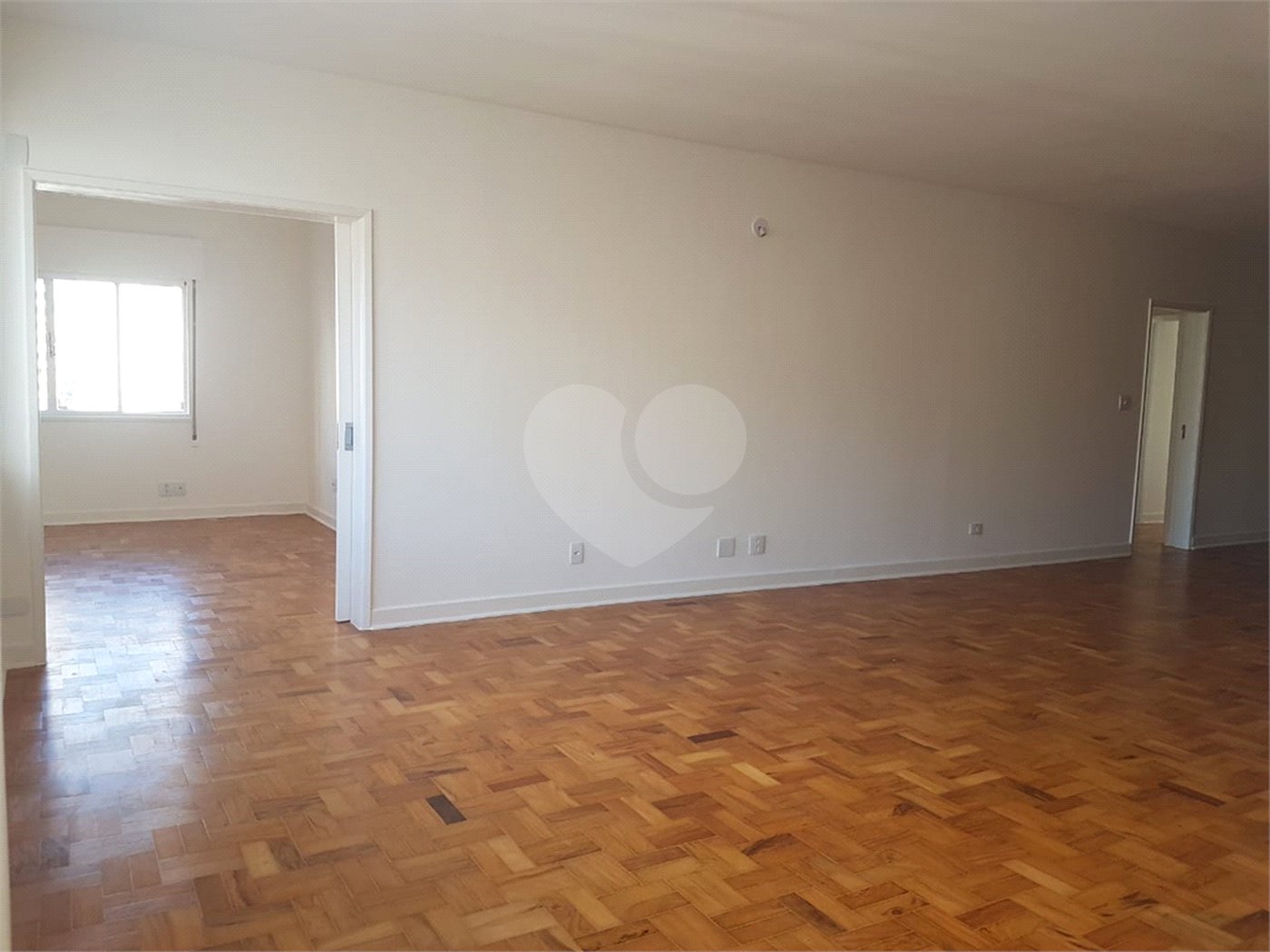 Apartamento à venda com 3 quartos, sendo 1 suíte, em Jardim Paulista, São Paulo, SP