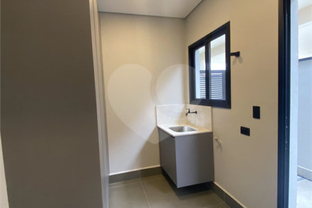 Casa à venda com 3 suítes no condomínio Portal dos Bandeirantes, Salto - SP