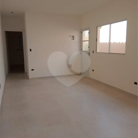 Casa à venda com 2 quartos, sendo 1 suíte,  em Reneville, Mairinque, SP