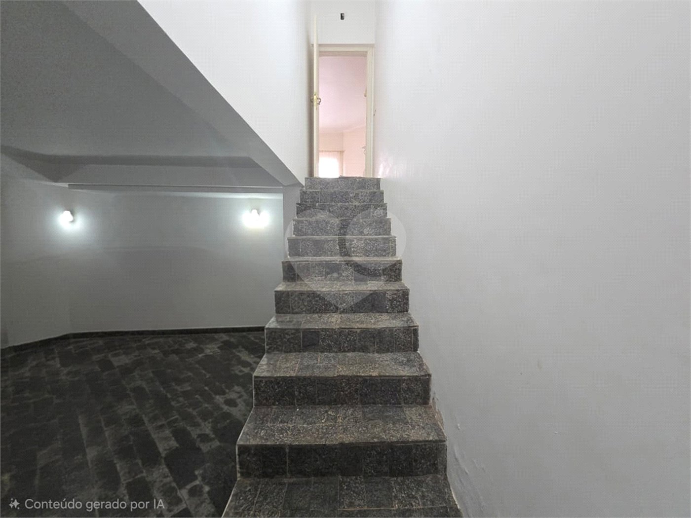 Casa à venda com 4 quartos, sendo 2 suítes,  em Vila Nastri, Itapetininga, SP