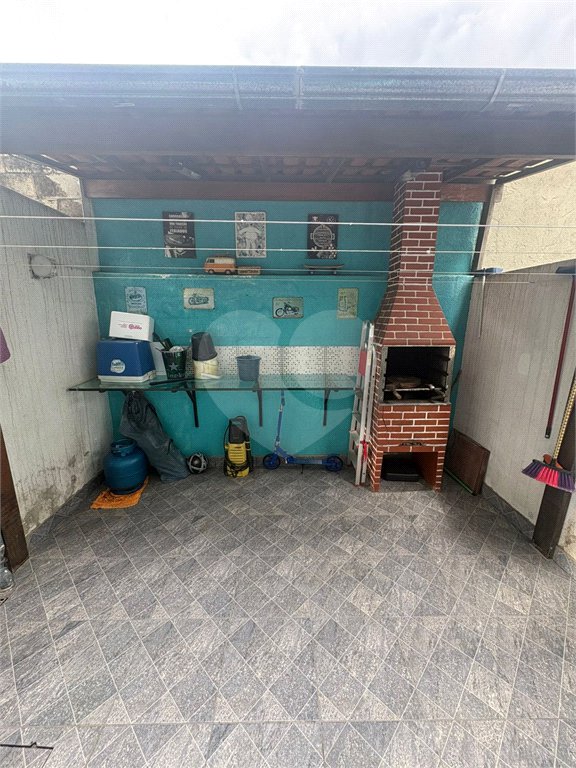 Casa à venda com 2 quartos no condomínio Carvalho Lagares, Poá - SP