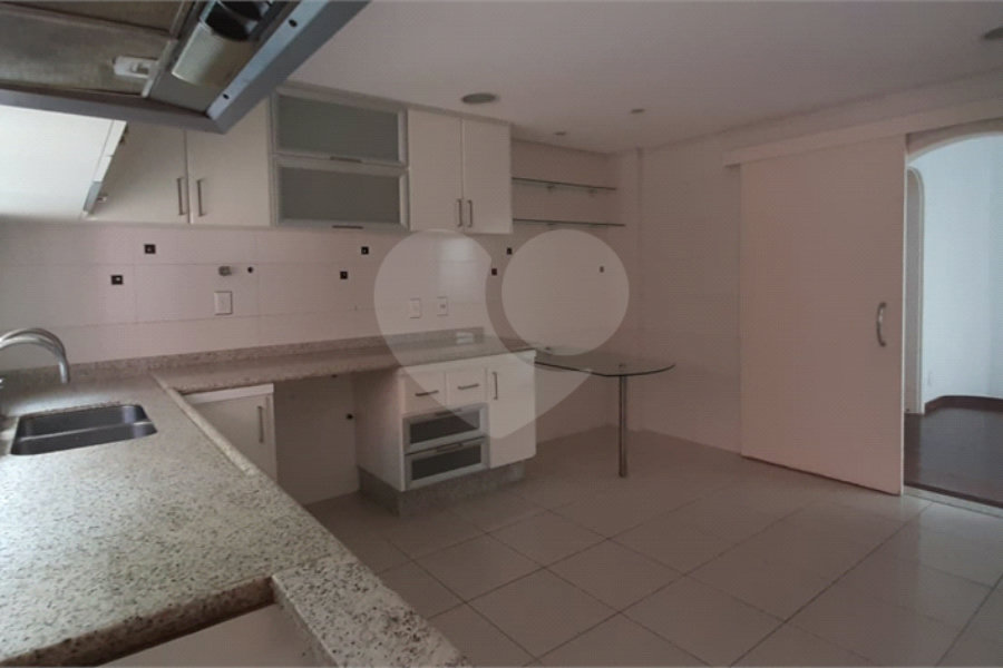 Sobrado à venda ou para alugar com 4 quartos, sendo 3 suítes,  em Jardim Franca, São Paulo, SP