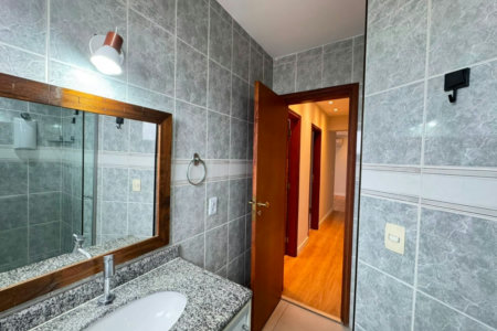 Apartamento com 3 dormitórios à venda, 103 m² por R$ 765.000,00 - Embaré - Santos/SP