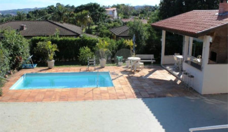 Casa à venda com 4 quartos, sendo 2 suítes,  no condomínio Vinhas da Vista Alegre - Lado Sede, Vinhedo - SP