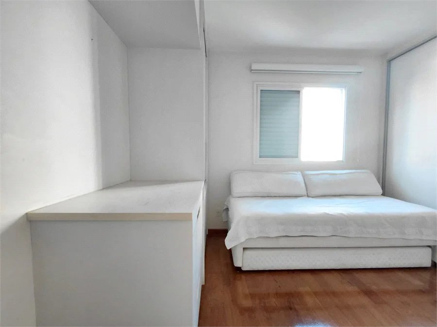 Apartamento à venda com 3 quartos, sendo 1 suíte,  em Vila Romana, São Paulo, SP
