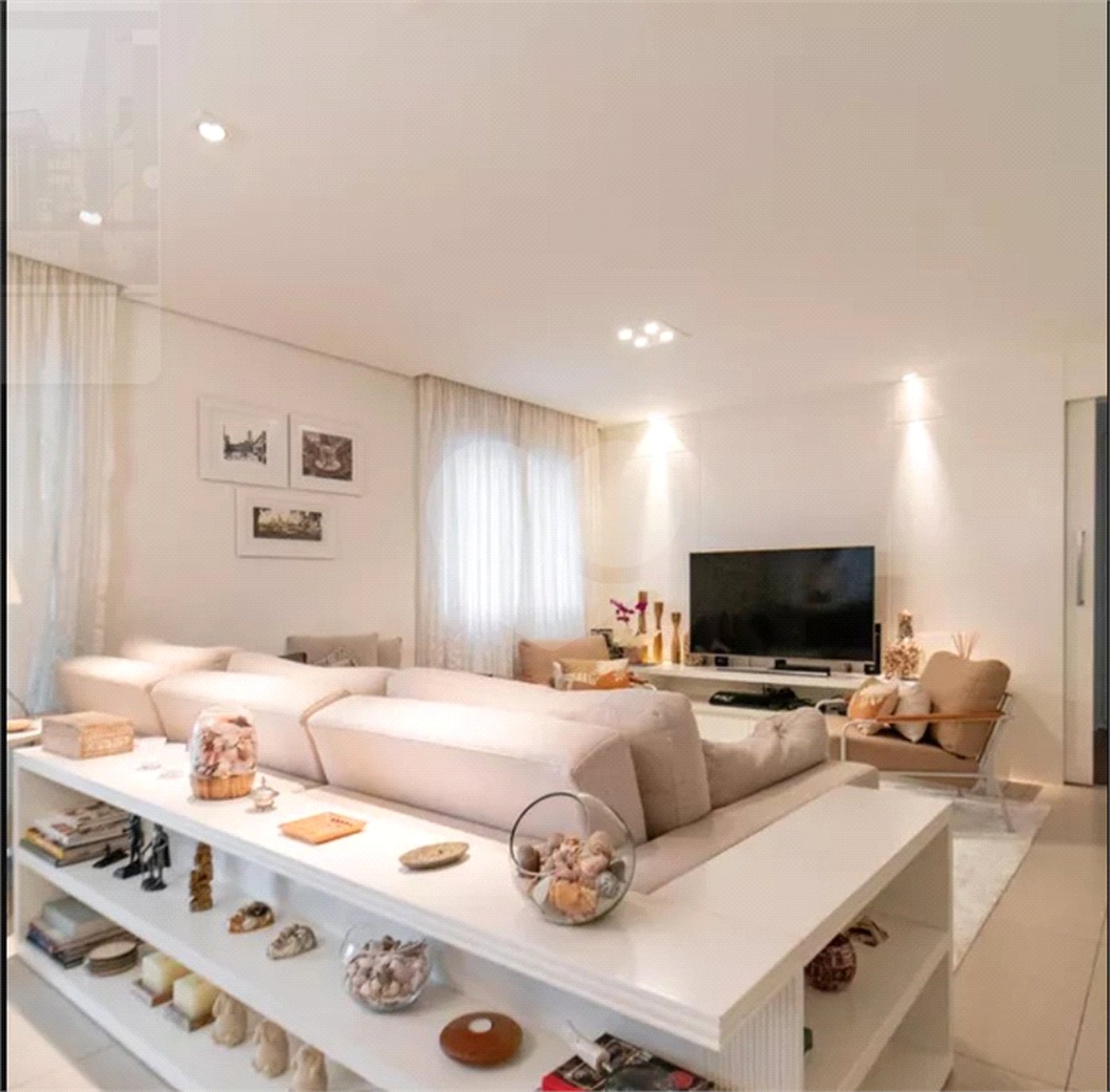 Apartamento à venda com 3 quartos, sendo 2 suítes,  em Várzea da Barra Funda, São Paulo, SP